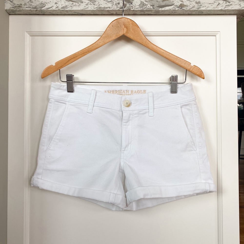 5/$50 🌷🌼🌿 AMERICAN EAGLE Khaki Midi Shorts Size 6